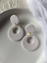 Load image into Gallery viewer, GLITZ | donna earrings