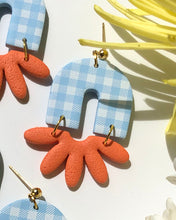 Load image into Gallery viewer, PICNIC | entra fleur earrings
