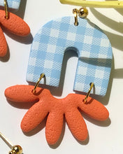Load image into Gallery viewer, PICNIC | entra fleur earrings