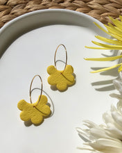 Load image into Gallery viewer, PICNIC | bella hoop earrings