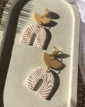 Load image into Gallery viewer, PALM | ascena earrings