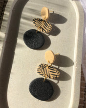 Load image into Gallery viewer, PALM | tierra earrings
