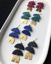 Load image into Gallery viewer, MOOD | curva earrings