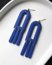 Load image into Gallery viewer, MOOD | perennia earrings
