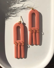 Load image into Gallery viewer, COZY | perennia earrings
