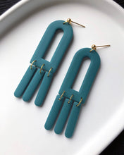 Load image into Gallery viewer, MOOD | perennia earrings