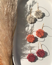 Load image into Gallery viewer, COZY | terra earrings
