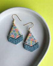 Load image into Gallery viewer, POP | kira earrings
