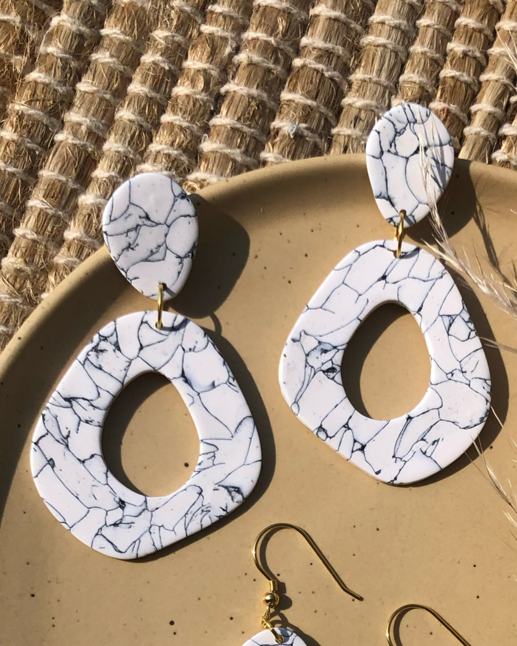 STONE | ora drop earrings // white howlite