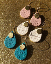 Load image into Gallery viewer, MISC | raina earrings // festive
