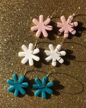 Load image into Gallery viewer, MISC | astra earrings // festive
