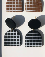 Load image into Gallery viewer, NEU | midi grid earrings
