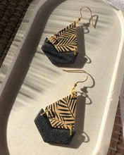 Load image into Gallery viewer, PALM | kira earrings
