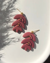 Load image into Gallery viewer, COZY | aria earrings
