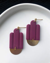 Load image into Gallery viewer, MOOD | fina earrings
