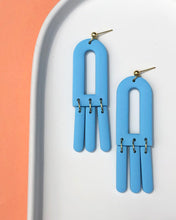 Load image into Gallery viewer, ZEST | perennia earrings
