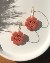 Load image into Gallery viewer, COZY | terra earrings
